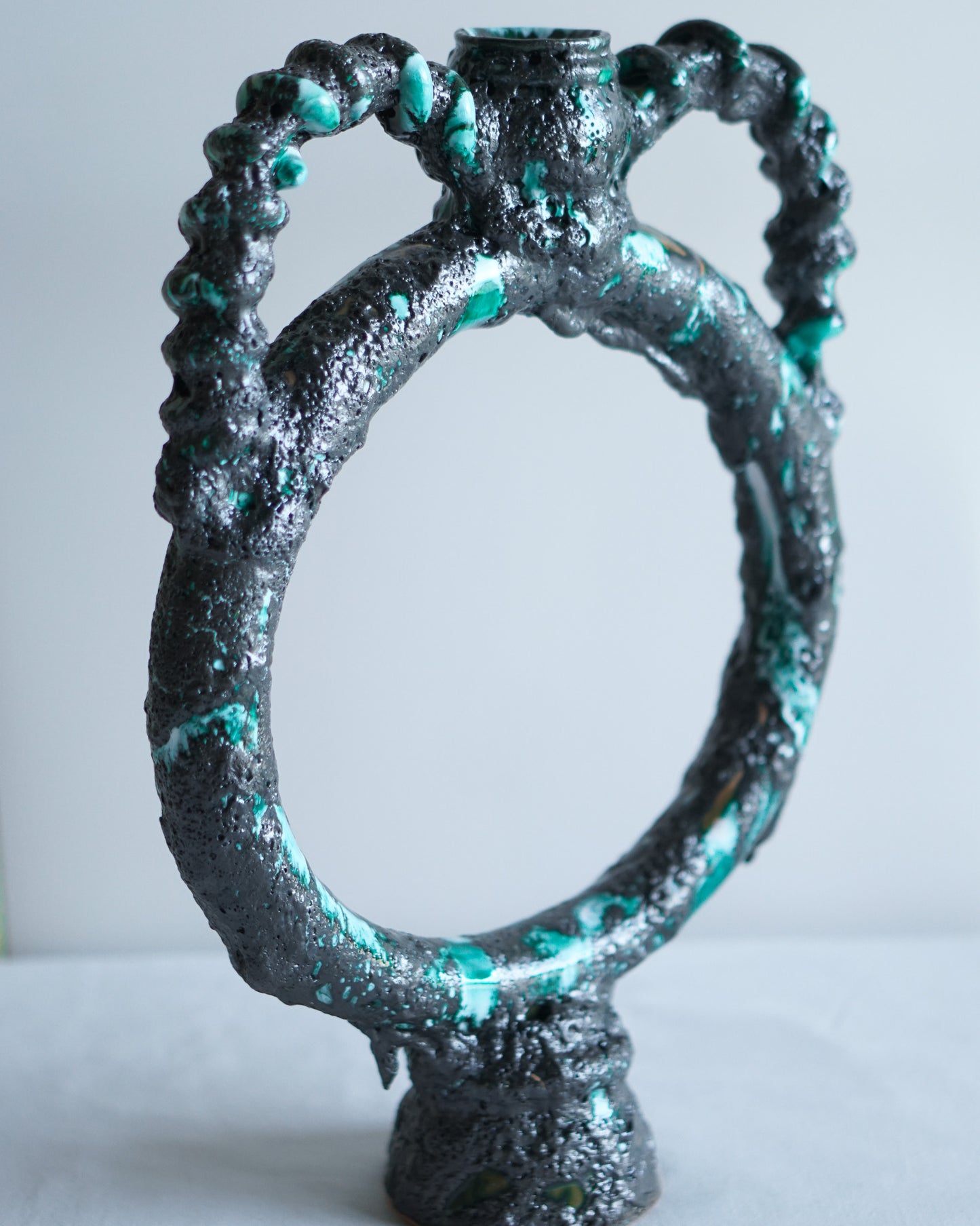 Anfora Anulare Magma di Margherita Pilloni