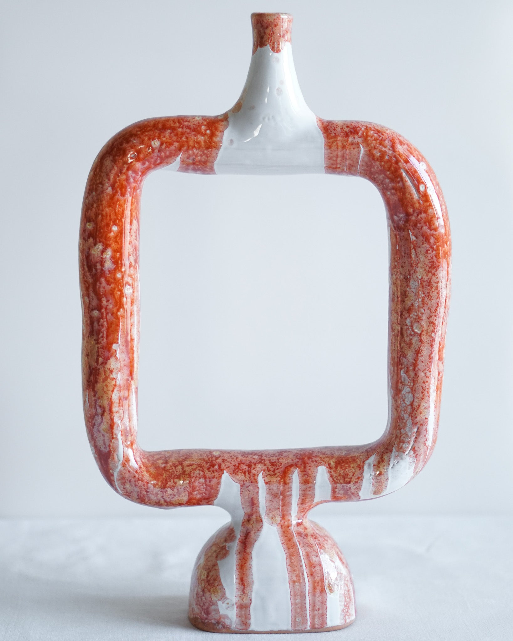 Anfora Anulare Quadrata di Margherita Pilloni