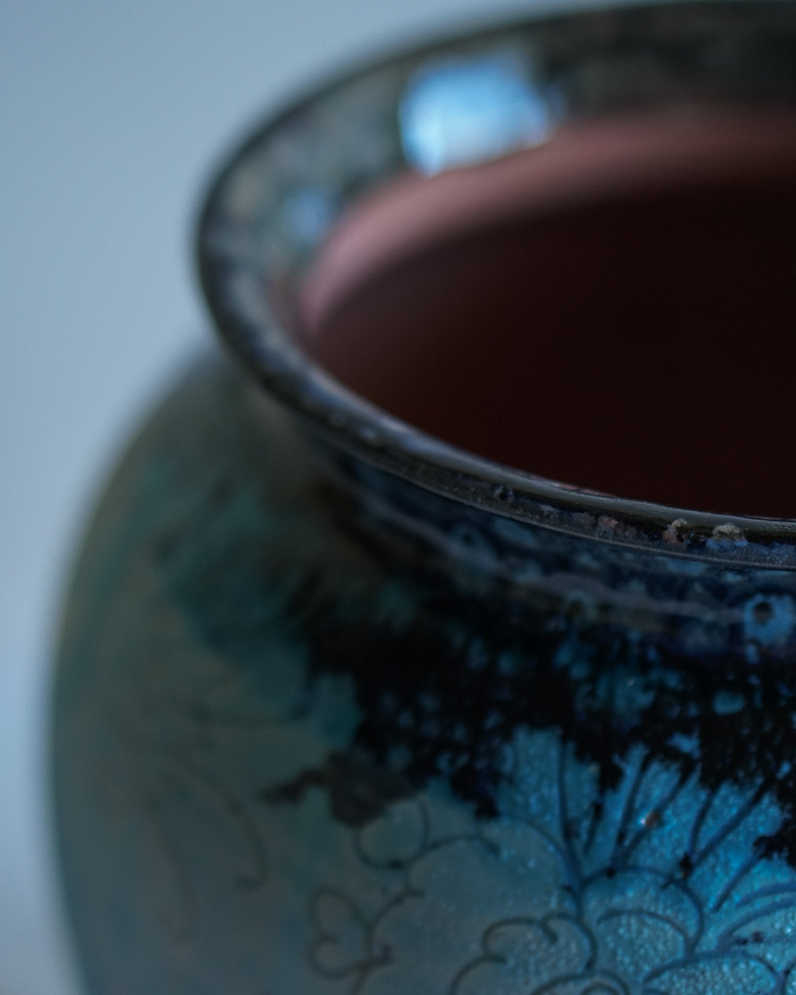 Vaso Genesi Black Craquelet di Margherita Pilloni